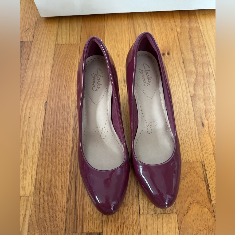 Clarks Women's Burgundy Pumps  (3inch)